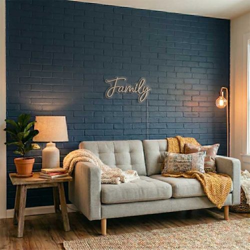 Family – Family Room Feature Wall for Close-Knit Families