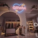 GRWM – Get Ready With Me Neon 3
