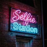 Selfie Station Neon Sign – LED Social Media Backdrop