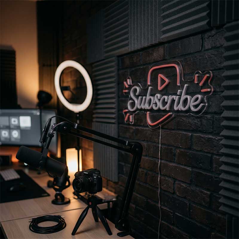 Subscribe – YouTube Icon Backdrop 2