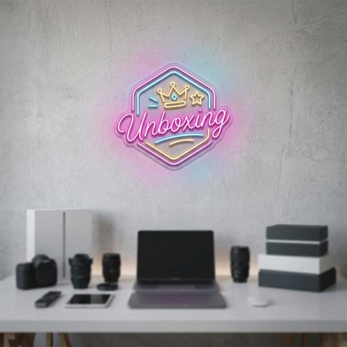 Unboxing – Unboxing Video Prop
