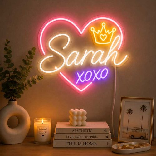 “XO Sarah” Custom Neon Sign – A Glowing Hug for Any Occasion