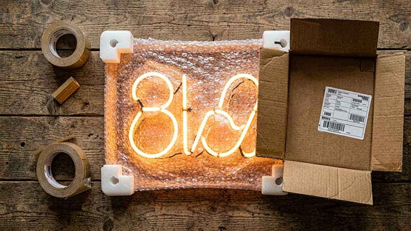 Custom Neon Signs Online: Shipping & Returns Guide